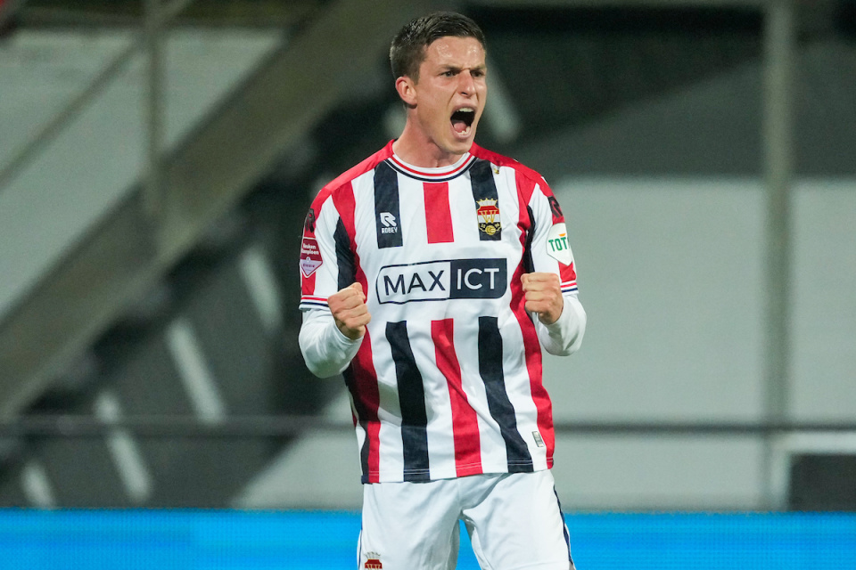 场观众的掌 场观众的掌