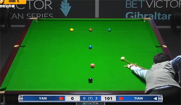 这使得她在 这使得她在