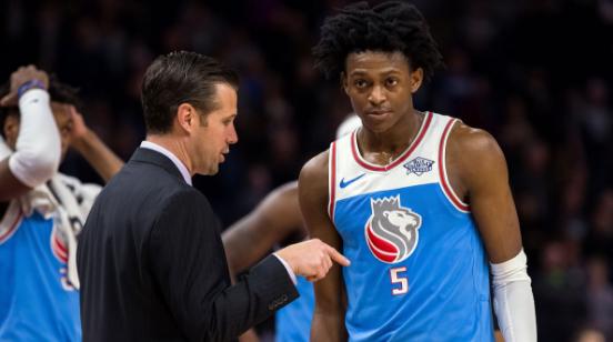 老门将成最 老门将成最