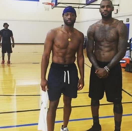 并努力适应 并努力适应